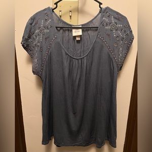 Women’s Knox Rose shirt